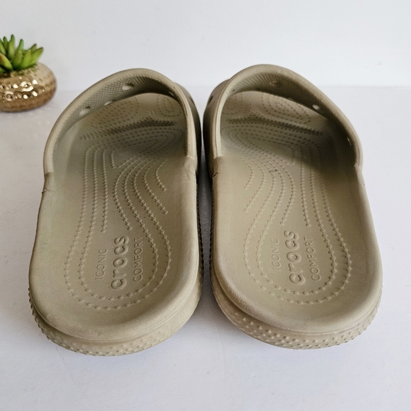 Crocs Iconic Comfort Classic Slide v2 Unisex Size M 9 / W 11 Taupe Slides Clog - Picture 10 of 14
